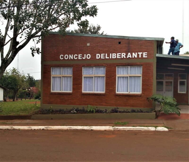 Compró un lote en Wanda y lleva 3 años viviendo sin luz | “EMSA es sinónimo de desidia e impunidad” 5 concejo deliberante de Wanda - 4