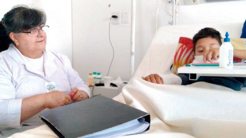 Destacan la importancia de la escolarización hospitalaria y domiciliaria en la provincia 4 escuelas - 3