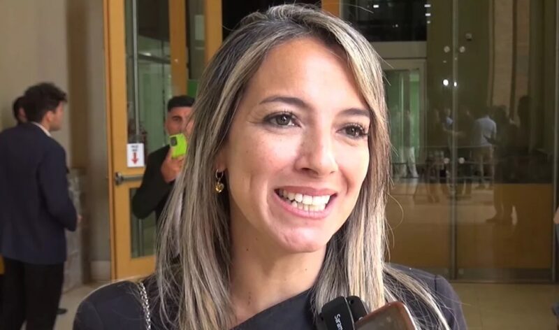 Compró un lote en Wanda y lleva 3 años viviendo sin luz | “EMSA es sinónimo de desidia e impunidad” 17 intendenta renovadora wanda romina faccio - 16