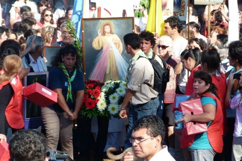 Religión | Itaembe Miní se prepara para vivir la fiesta patronal de Jesús Misericordioso 3 jesuus - 2