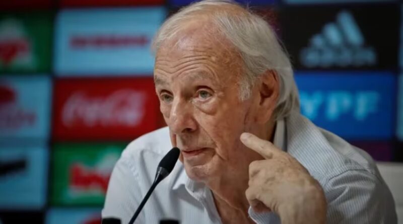 Salud | Internaron a César Luis Menotti con un cuadro severo de anemia menoti 1 - 4