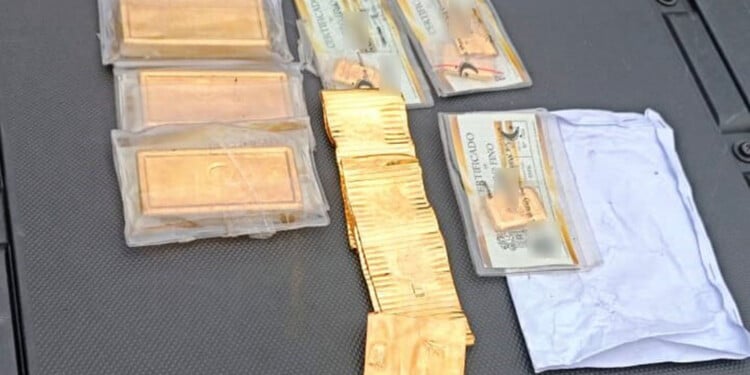 Un argentino y un alemán escaparon de la GNA en Corpus y fueron atrapados en Ituzaingó con millones en efectivo y tres kilos de oro valuados en $400 millones oro 750x375 1 - 1