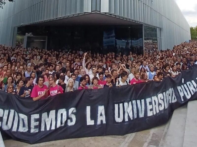 protesta contra desfinanciamiento universidades publicas exactas uba - 1