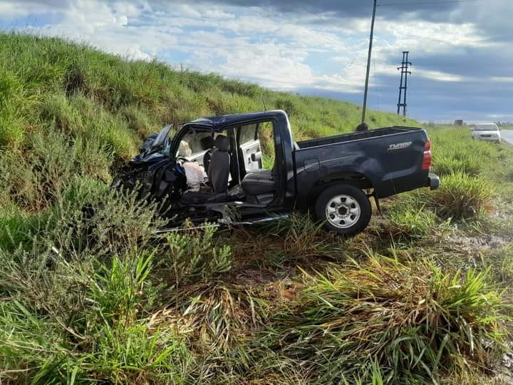 Colonia Liebig | Continúan internados víctimas del accidente entre un colectivo con trabajadores y una camioneta 13 1 - 12
