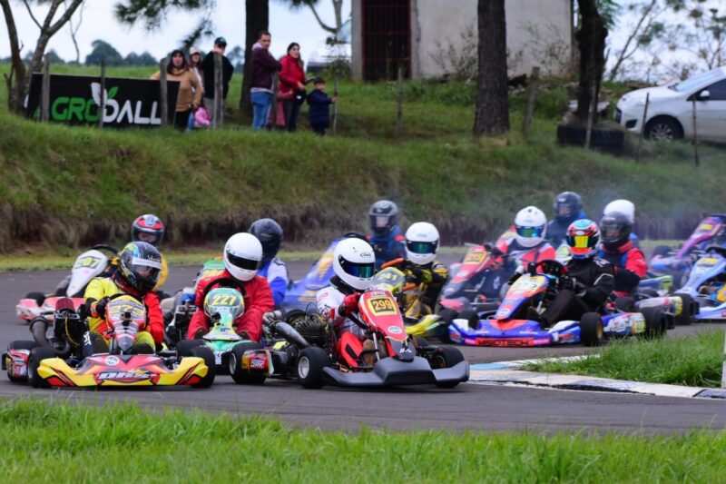 Automovilismo | El Misionero de Karting le dio calor al frío domingo obereño Cajeros Promo General - 2