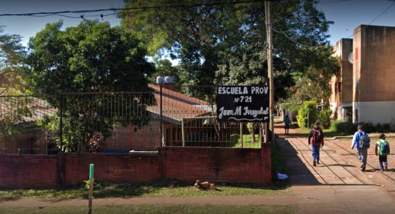 Denuncian que la Escuela 721 está completamente inundada en “la provincia Startup” Escuela 721 de Posadas - 3