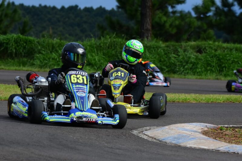 Automovilismo | El Misionero de Karting le dio calor al frío domingo obereño 4 Mattive Senior - 3