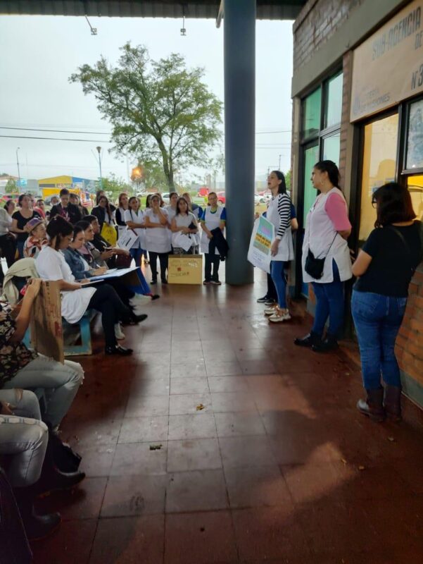 Docentes de San Javier y Oberá marcharon en reclamo de mejoras salariales y condiciones laborales 3 WhatsApp Image 2024 05 02 at 9.39.26 PM 3 - 2