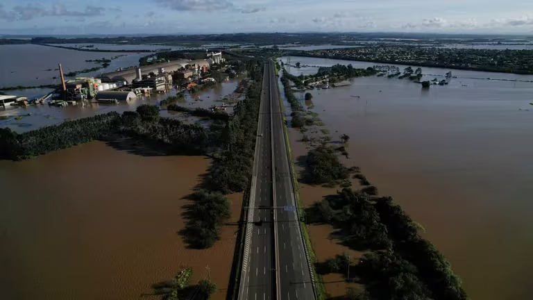 Inundaciones en Brasil | Expertos alertan por la posibilidad de nuevas precipitaciones catastróficas para las próximas semanas 4 WhatsApp Image 2024 05 16 at 07.35.13 - 3