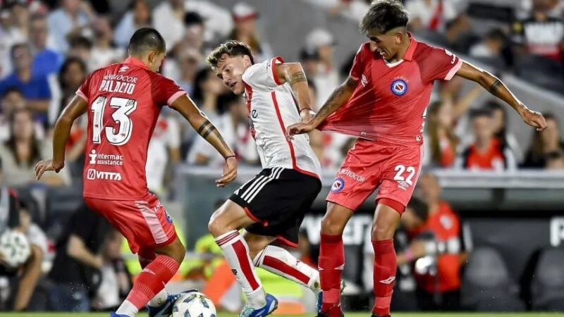 Liga Profesional | Desde las 15, River visita a Argentinos buscando revertir la imagen mostrada ante Temperley River