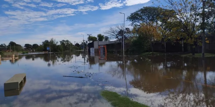 Entre Ríos | Más de 500 familias permanecen evacuadas en Concordia por la crecida del río Uruguay 5 concordia3 - 4