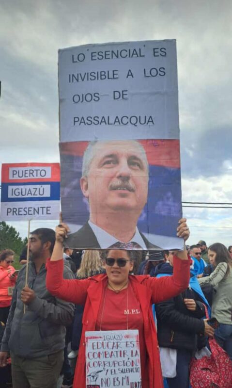 Protestas en Misiones | Para el ministro de Educación Aranda “clases siempre hubo y no se paró la provincia” 5 corte de ruta de docentes en Garupa contra Passalacqua - 4