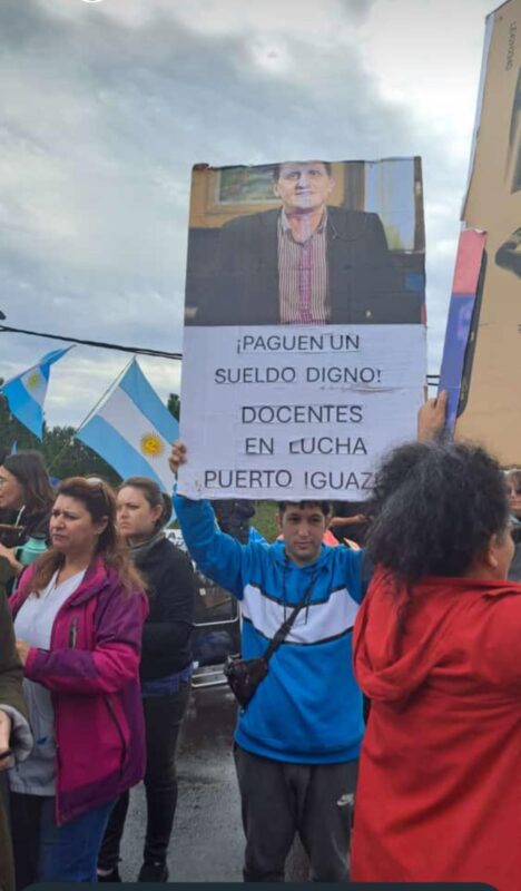 Protestas en Misiones | Para el ministro de Educación Aranda “clases siempre hubo y no se paró la provincia” 7 corte de ruta de docentes en Garupa contra Safran - 6