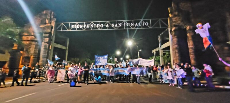 “Abonar a la unidad para construir la fuerza que nos permita vencer” sostiene el FTEL al convocar a una semana de huelga sin presencia 21 docentes 12 - 20