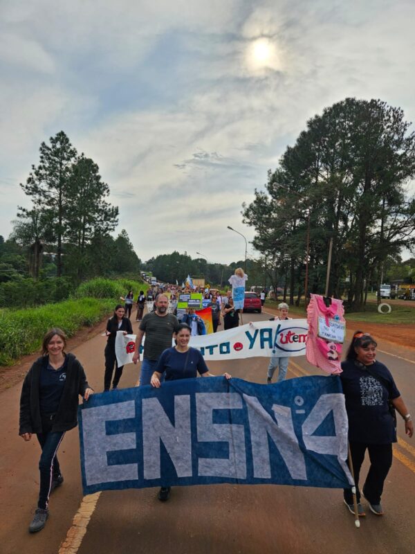 “Abonar a la unidad para construir la fuerza que nos permita vencer” sostiene el FTEL al convocar a una semana de huelga sin presencia 15 docentes 2 - 14