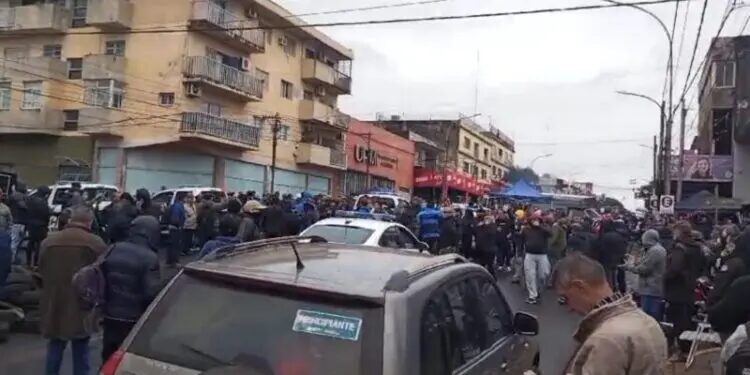 Misiones | Patricia Bullrich convocó a un Comité de Crisis para manejar el conflicto con la policía 4 image 52 - 3