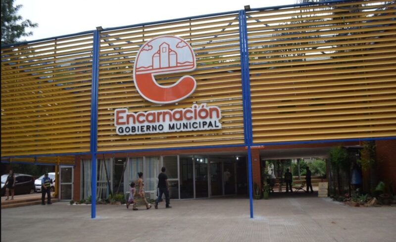 Luis Yd denunció maniobras políticas para intervenir la Municipalidad de Encarnación 2 Luis Yd denuncia una operación política del cartismo para intervenir la Municipalidad de Encarnación y afirma que no hay razones legales que lo justifiquen.