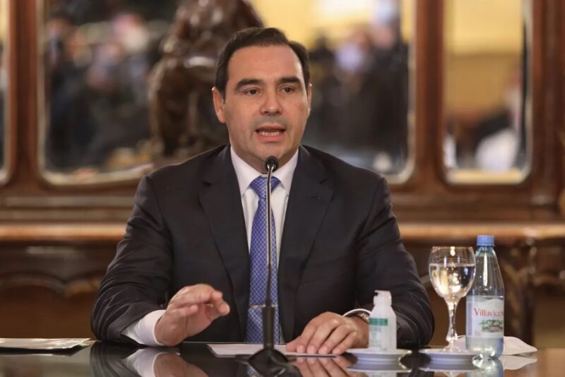 Robos millonarios en Corrientes | El gobernador Gustavo Valdés aludió a los hechos de los últimos días en la capital Valdes sobre robos - 2