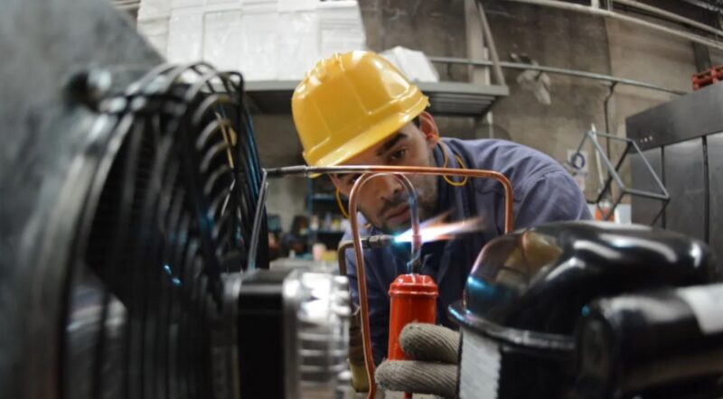 Las ventas minoristas de las pymes crecieron un 25,5% en enero 4 industria - 3