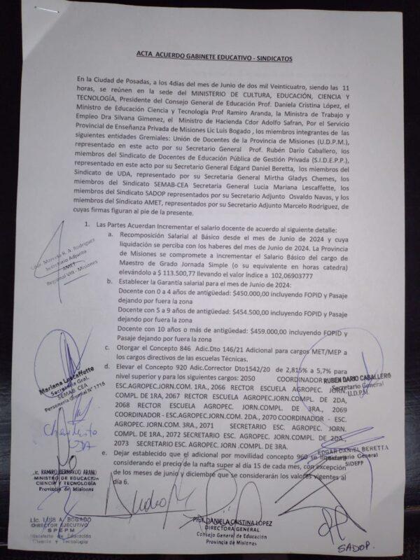 La mesa de diálogo firmó un acuerdo con el gobierno | El salario inicial docente será de $450 mil, con el FOPID y pasajes incluidos 3 mesa de dialogo docente del gobierno educativo provincial con UDA UDPM SADOP AMET SEMAB y SIDEPP 2 - 2