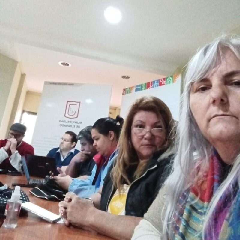La propuesta salarial de la Provincia dejaba a la maestra con máxima antigüedad con un sueldo inferior al del policía que se inicia 5 mesa salarial de docentes del FTEL MPL y Autoconvocados en Eldorado 3 - 4