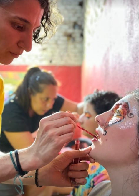 San Juan en Posadas | La Murga de la Estación vivió a pleno la fiesta del teatro y del fuego 10 murga3 - 9