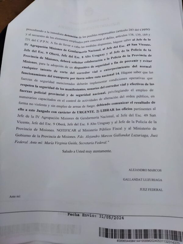 El gobierno renovador apuesta a los desalojos por la fuerza contra docentes en Misiones, antes de una hipotética mesa salarial 11 orden de desalojo contra docentes en RN 14 en Obera firmada por el juez Gallandat Luzuriaga 2 - 10
