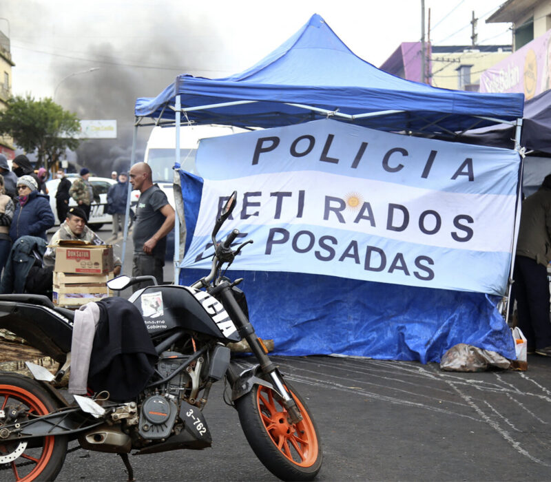 Acampe Policial | “No sabemos qué cargos imputan a los camaradas que participaron de los reclamos”, expresó German Palavecino 6 policia 1 - 5