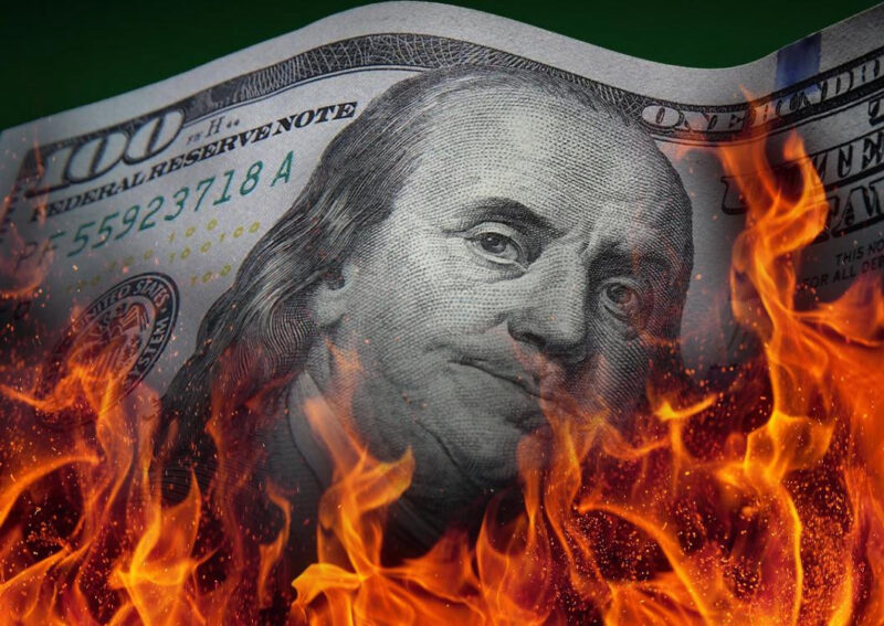 El dólar blue al rojo vivo, sigue su crecida con un fuerte aumento para empezar julio 480989 - 5