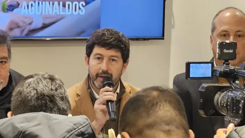 Ministro de La Rioja, defendió la emisión de quasimonedas | Los “chachos” significarán “menos del 3% del dinero circulante” 3 Bazan ministro de industria de La Rioja chachos cuasimoneda - 2