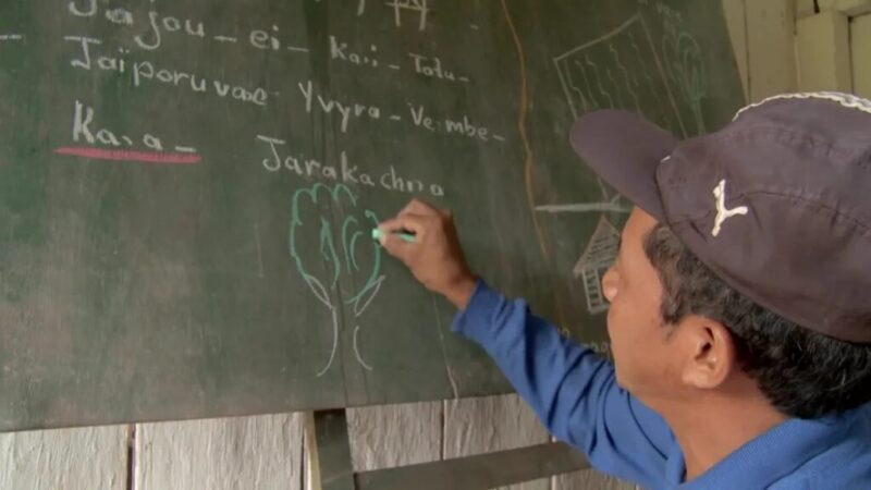 Misiones | Se aprobó una ley que crea el registro de intérpretes de la lengua guaraní Mbya guarani 1024x576 1 - 4