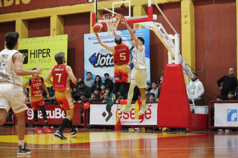 Liga Federal de Básquet | Tokio logró un triunfazo ante Centenario y quedó a las puertas del ascenso Tokio