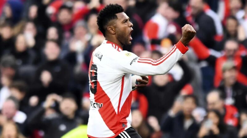Liga Profesional de Fútbol | Con un Borja en modo goleador, River salvó un empate ante Lanús en el Monumental River