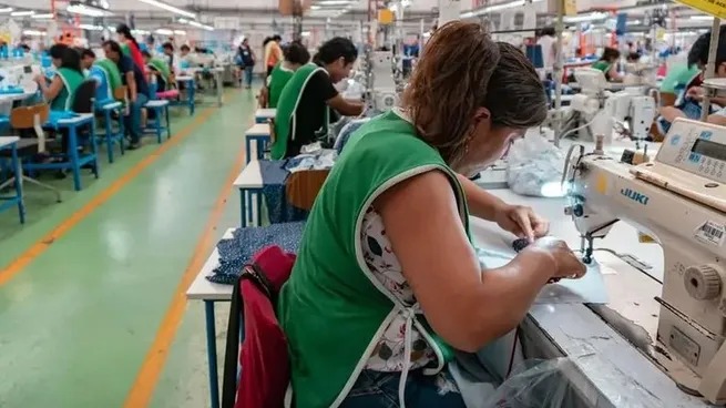 Economía | La industria textil sufrió un desplome cercano al 50% Industria textil