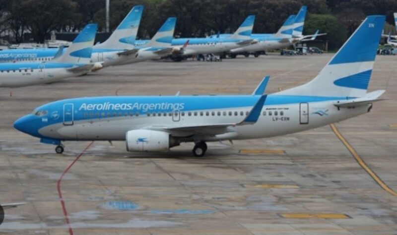 Una falla técnica provoca demoras en vuelos de Aerolíneas Argentinas aerolineas 1 - 6