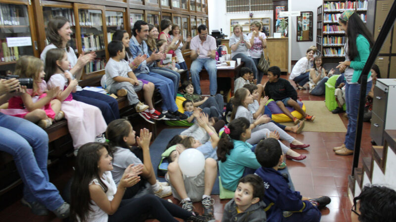 Misiones celebra el Día de las Bibliotecas Populares tras entregar recursos por casi $150 millones Misiones bibliotecas