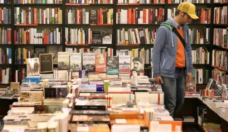 “En lo que va del 2024, cerraron 10 librerías importantes en el país y también cayó la venta de libros” librerias 1 - 5