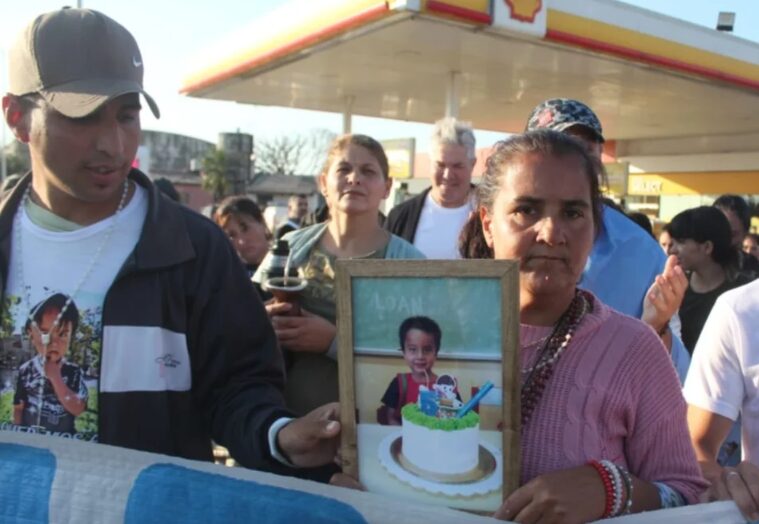 Caso Loan | Padres y familiares del menor encabezan una multitudinaria marcha en Corrientes 3 loan 3 - 2