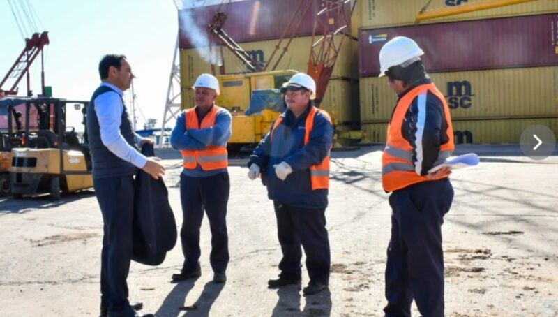 Corrientes| “Este es un momento histórico para la industria” sostuvo Gustavo Valdés en el puerto 3 puerto - 2