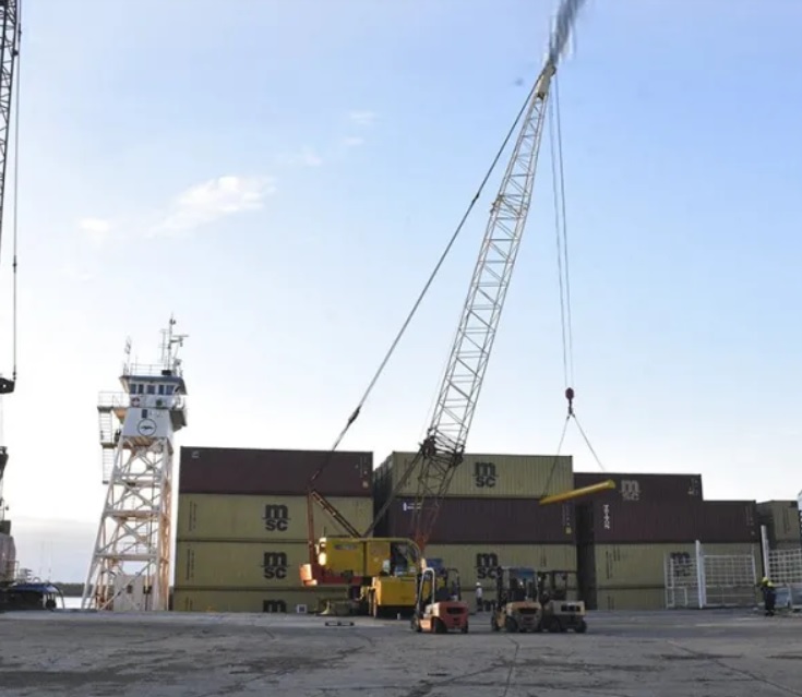 Industria | Con la llegada de los primeros containers se reactivó el puerto de Corrientes 3 puerto2 - 2