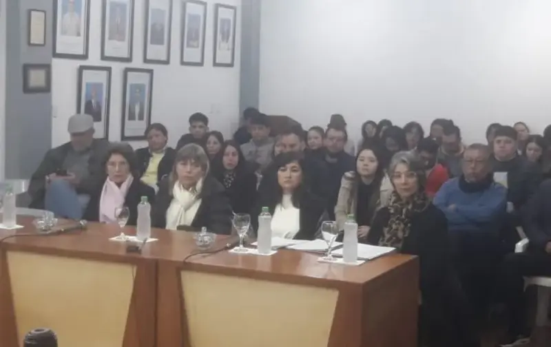Cesión de millonario terreno a la UCAMI | “Hay una disyuntiva entre la necesidad de una universidad y las carencias de Eldorado” 3 sesion en el HCD de Eldorado sobre sesion de terreno a la UCAMI - 2