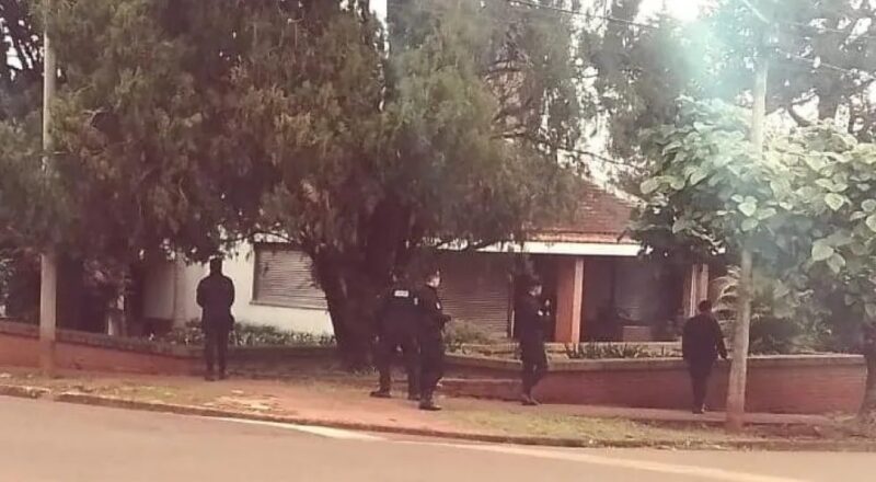 Allanaron las casas de sus familiares de Germán Kiczka y no dan con el rastro del diputado 7 WhatsApp Image 2024 08 23 at 21.17.31 - 6