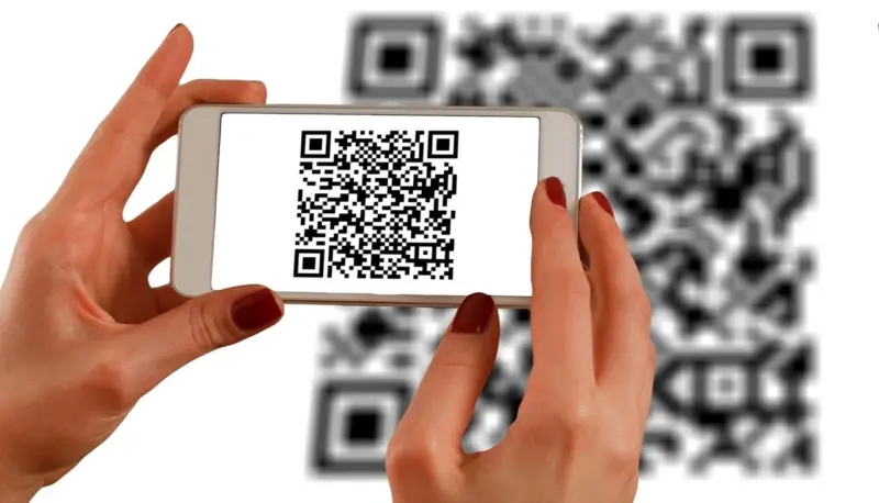 Advierten sobre la adulteración de los QR | Con un escaneo se puede autorizar copia de datos a ciberdelincuentes adulteracion de codigos QR y estafas virtuales - 1
