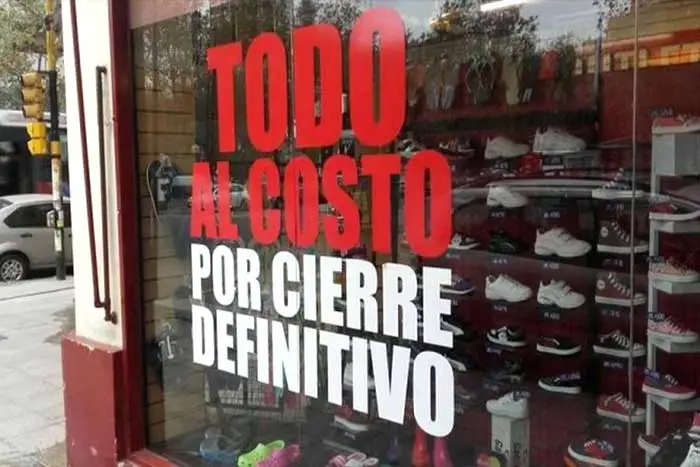 caida ventas CEM