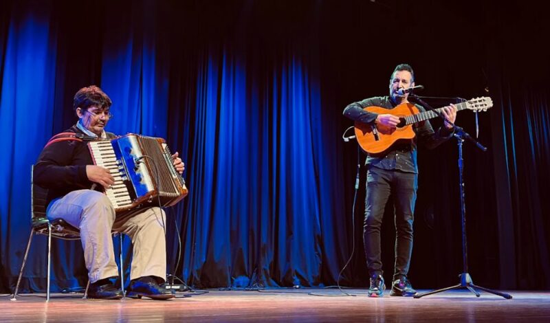Fiesta del Chamamé de Oro | Una noche llena de magia y homenajes a Luis Alfredo Nuñez y Camba Gauna 7 homenaje2 - 6
