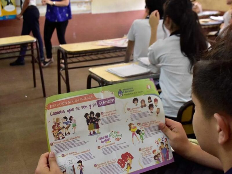 La titular del IPEC admitió que hay reclamos para trabajar la ley de identidad de género en las escuelas identidad de genero ilustrativa - 2
