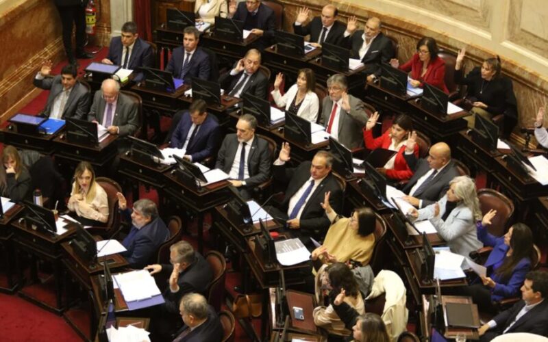 Senado | Se aprobó el proyecto que aumenta las jubilaciones y modifica su fórmula de actualización jubilacioness 1 - 2