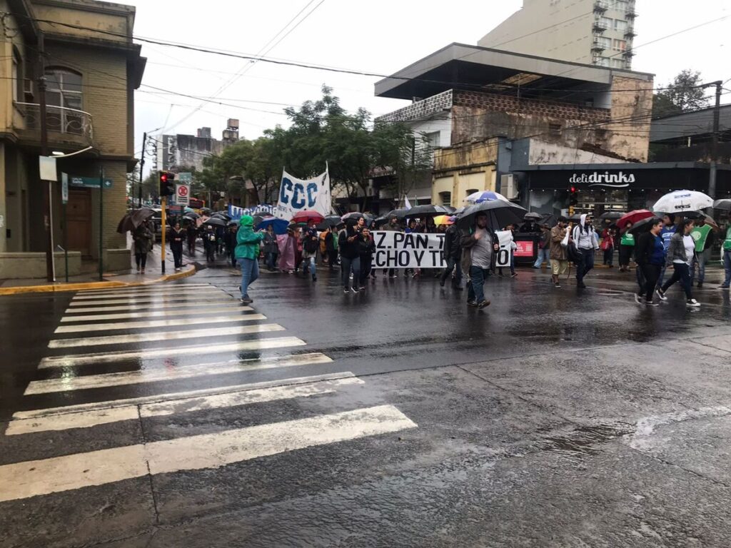 Posadas | Marcharon en reclamo por “Pan, Paz, Techo y Trabajo” en el marco del día de San Cayetano posadas - 1