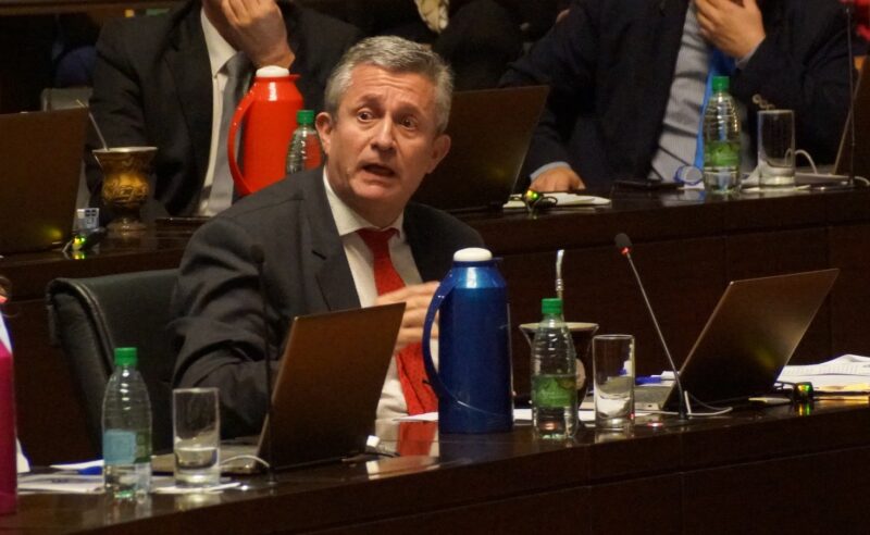 Ley Mordaza | Publicaron la norma y llamaron a concurso para el cargo de fiscal especializado en cibercrimen 4 Rafael Pereyra Pigerl defiende la ley mordaza en la legislatura - 3