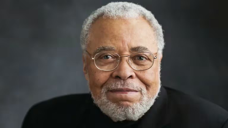 Que la Fuerza lo acompañe | Murió a los 93 años James Earl Jones, la recordada voz de Darth Vader Darth Vader